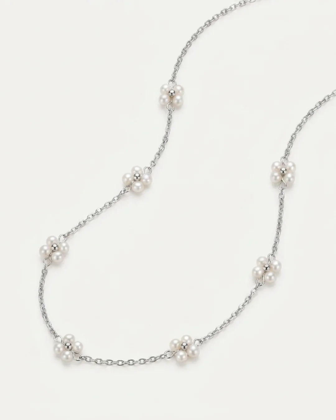 Evangeline Pearl Flower Necklace Bloom