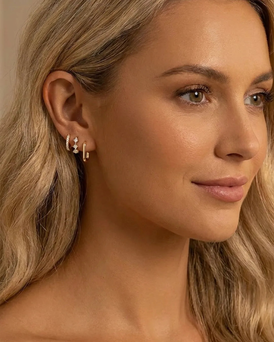 Noelle Dainty Hoop Earrings Set Glow