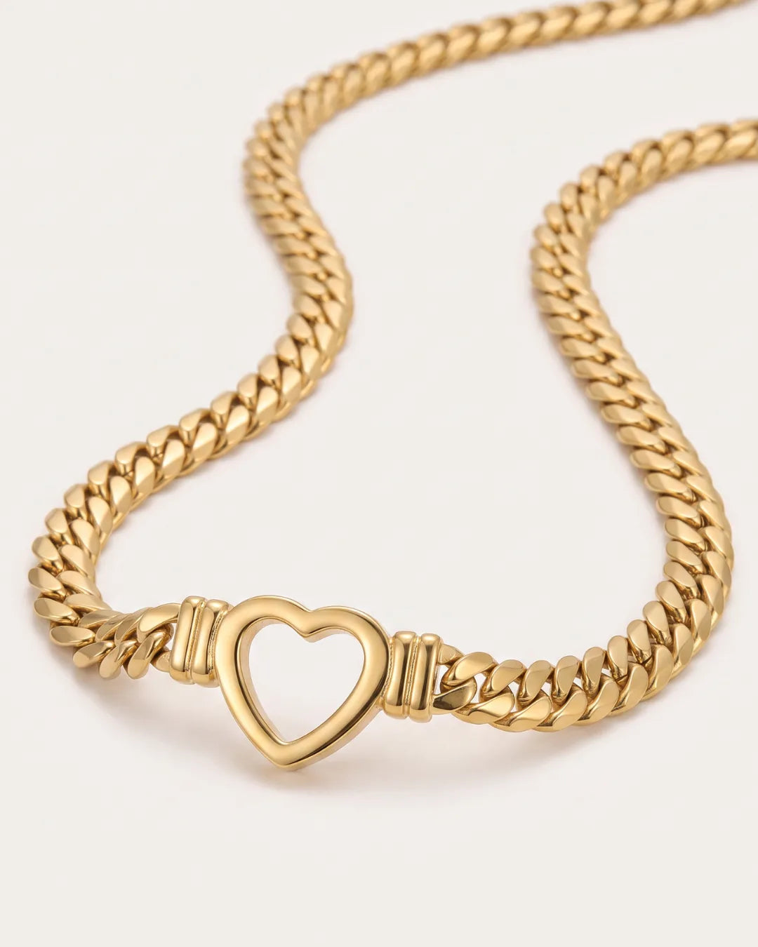 Valentina Heart Chain Necklace Amour
