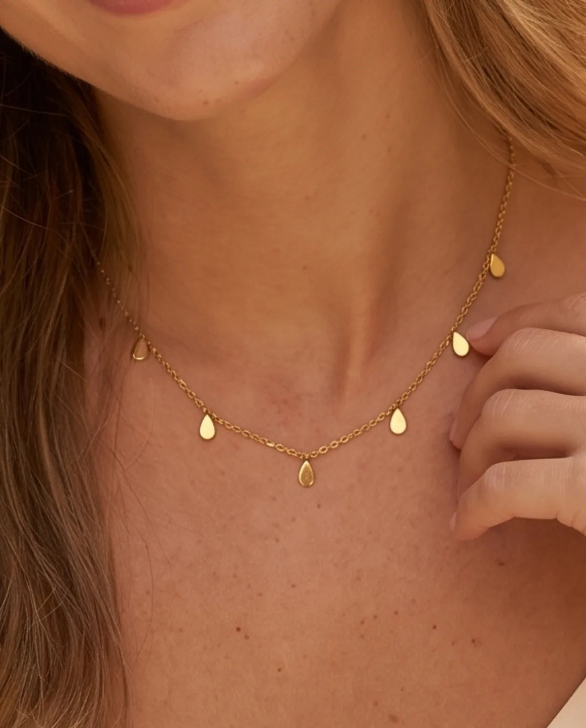 Aurelia Gold Teardrop Necklace Grace