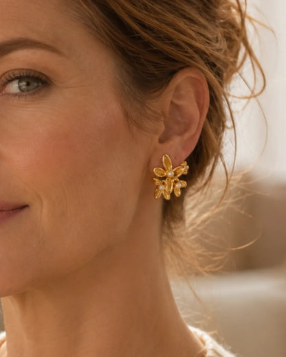 Florienne Pearl Flower Earrings Bloom