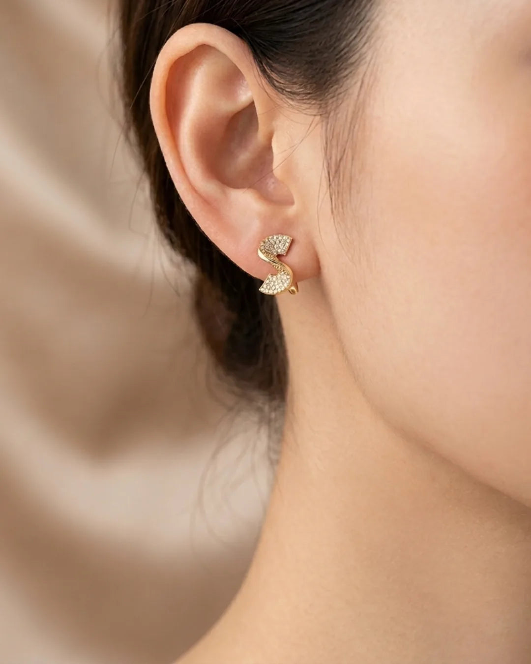 Bianca  Crystal Twist Earrings