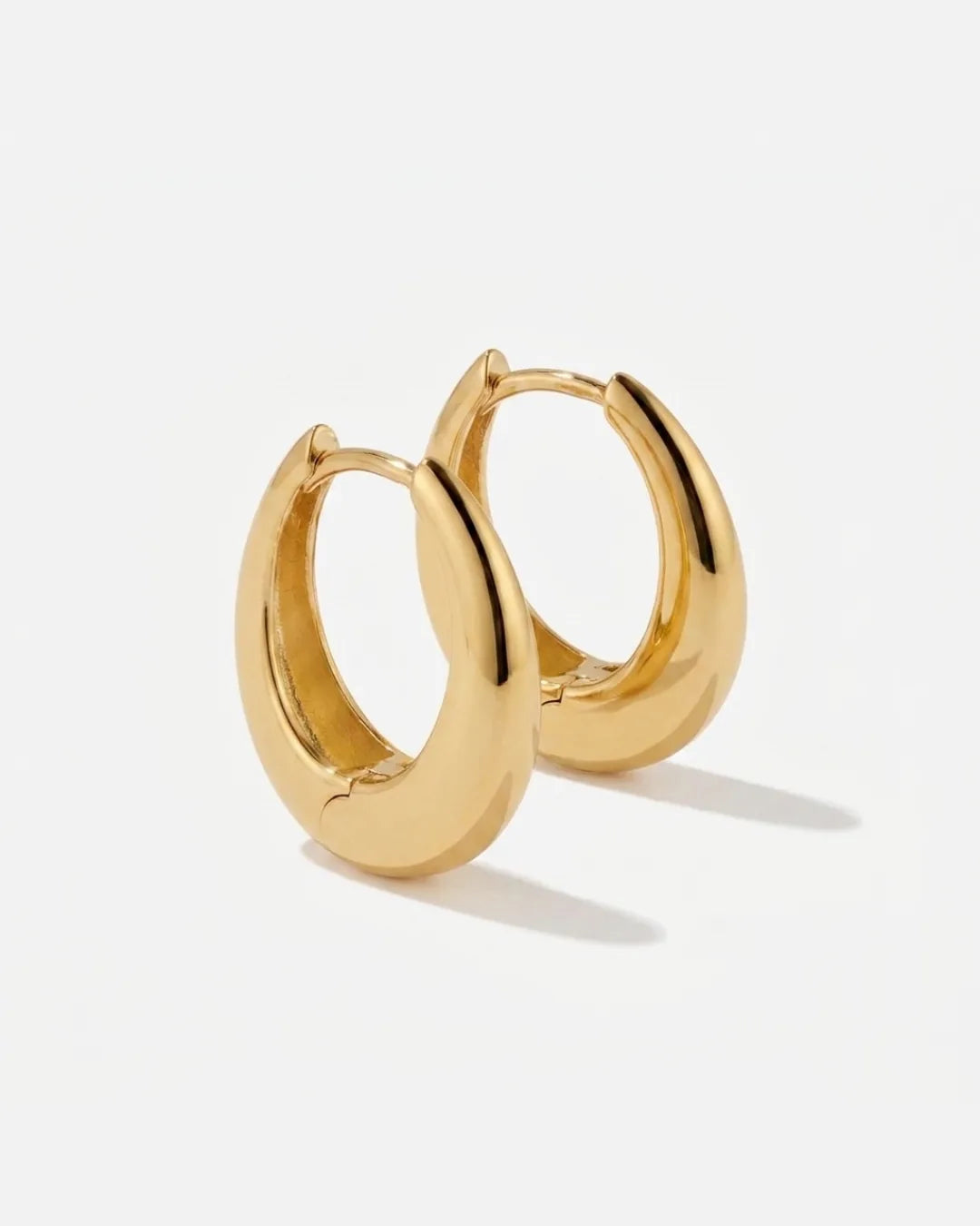 Maren Chunky Hoop Earrings Essential