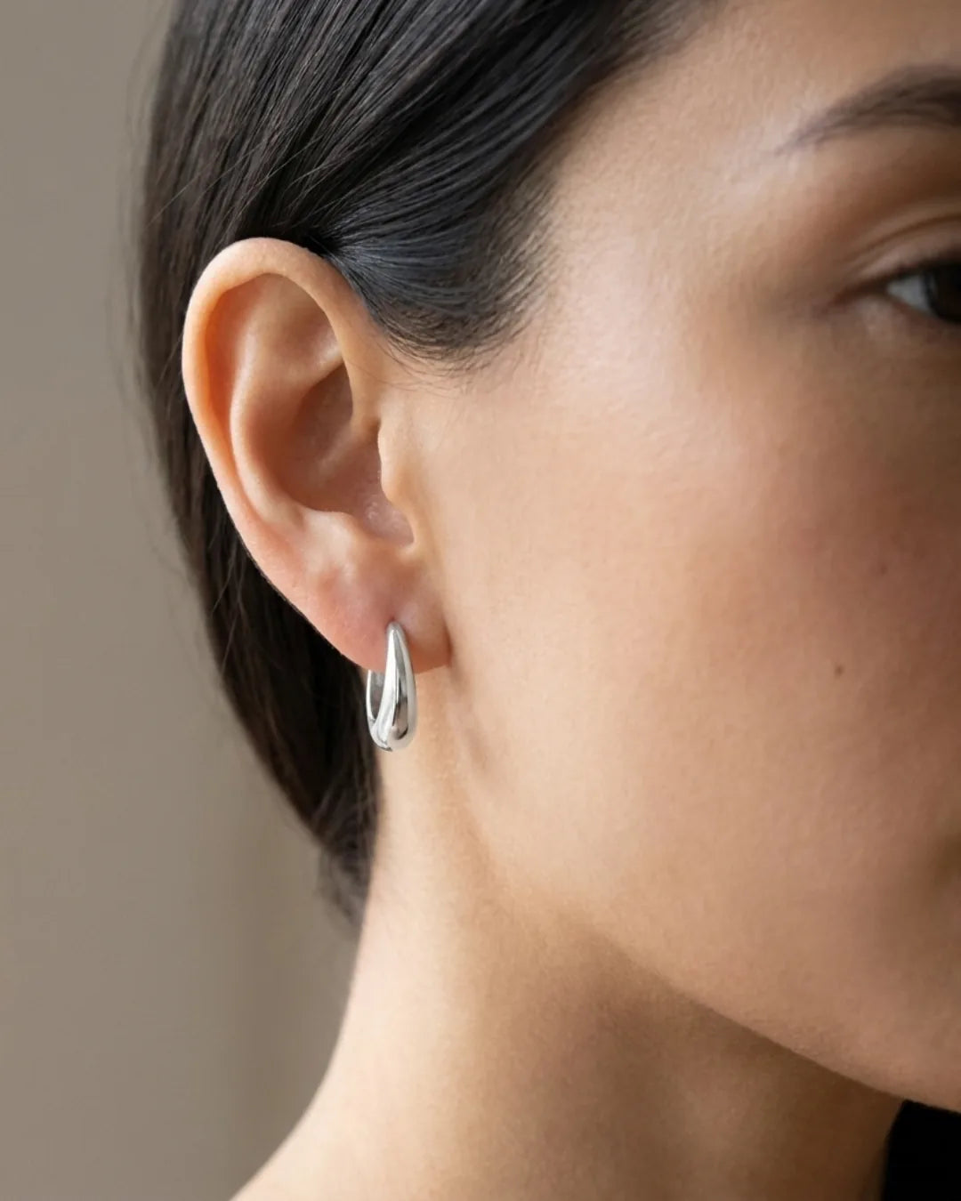 Maren Chunky Hoop Earrings Essential