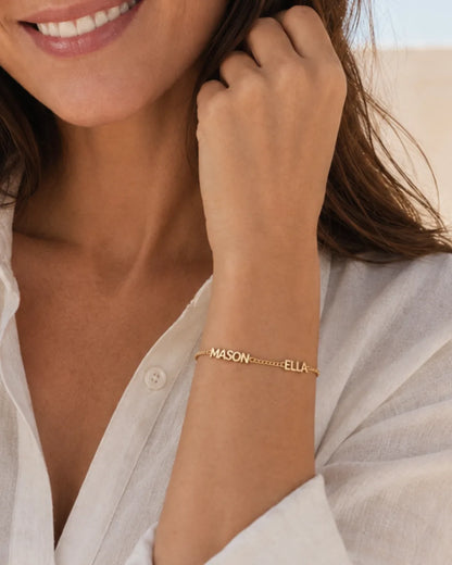 Valentina Personalized Multi-Name Bracelet Signature