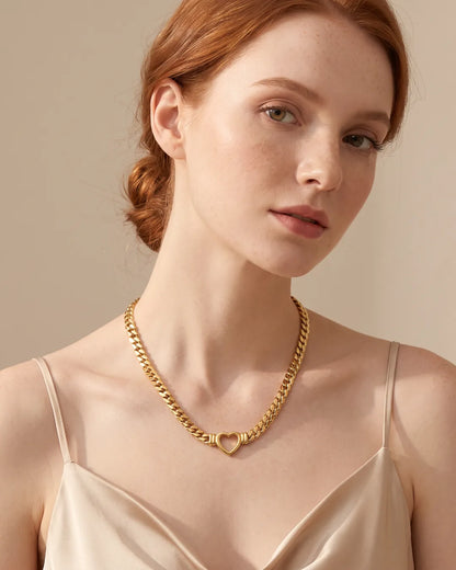 Valentina Heart Chain Necklace Amour