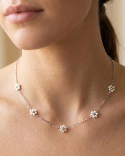 Evangeline Pearl Flower Necklace Bloom