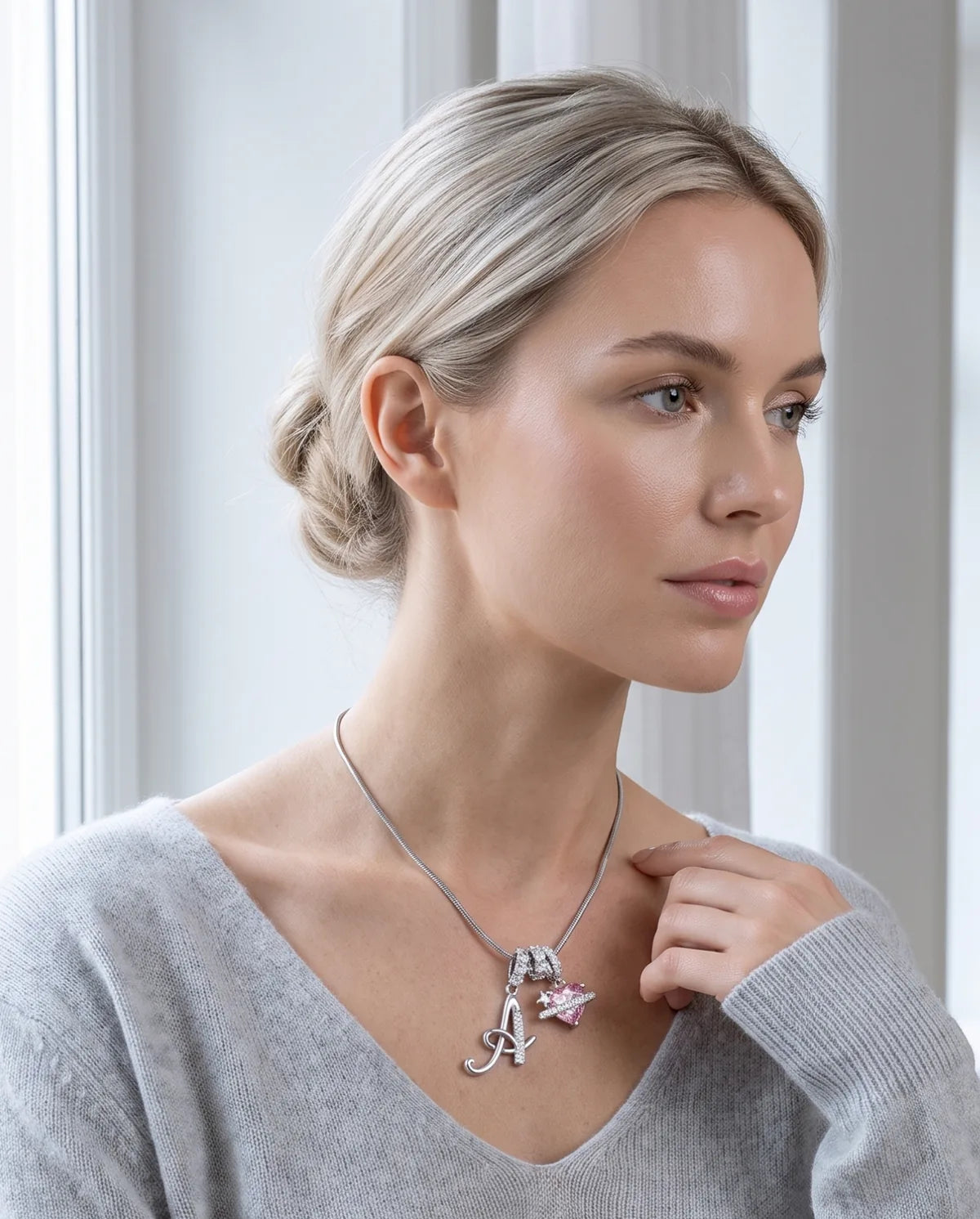 Amélie Initial Pendant Necklace