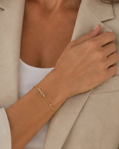 Valentina Personalized Multi-Name Bracelet Signature